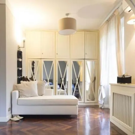 Spacious Beach Front With Intimate Garden * Forte dei Marmi
